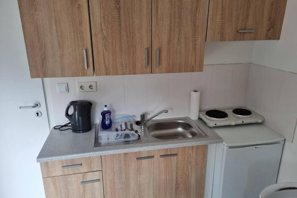 Ferienwohnung/Monteurwohnung Alte Garage Ahnatal Eksteriør bilde